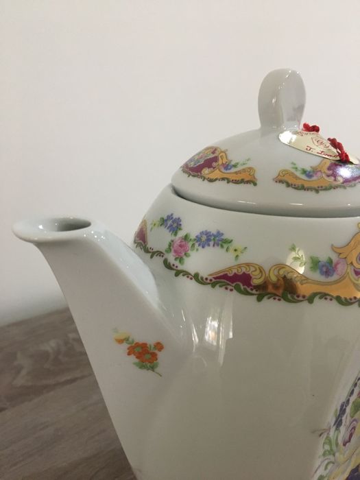 Bule com prato em Limoges