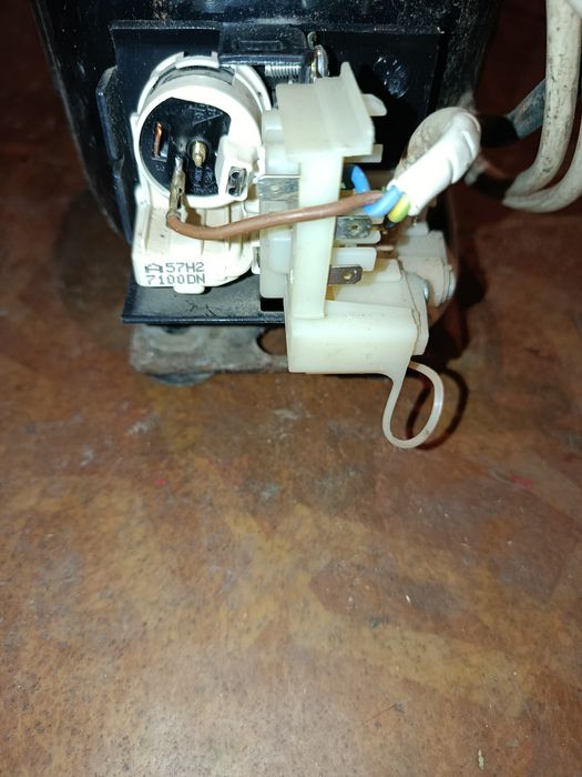 Продам Компресор від холодильника робочому стані