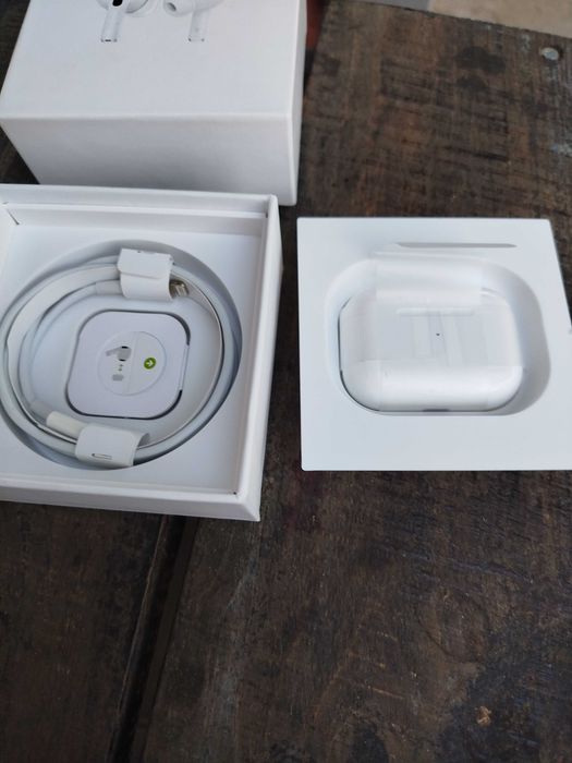 навушники безпровідні, Bluetooth.