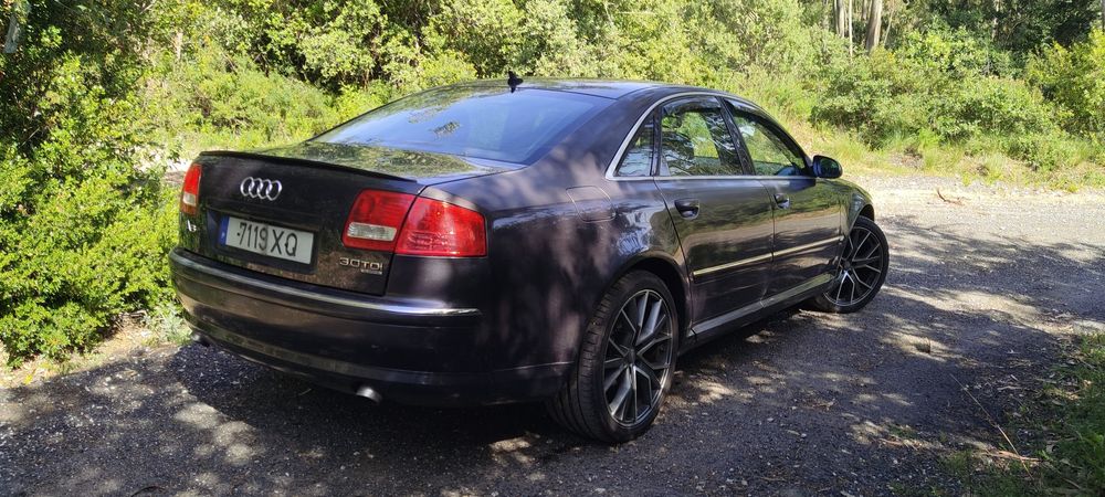 Audi A8 3.0 TDI Sedan luxo