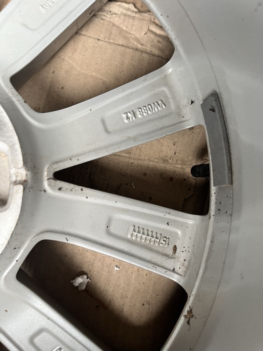 Kolo zapas Vw Passat b8 Golf  3AA 601 025 R