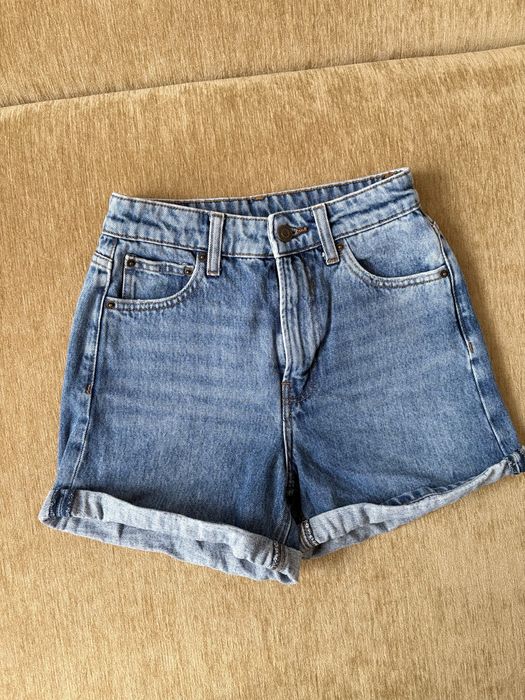 Продам женские шорты и джинсы