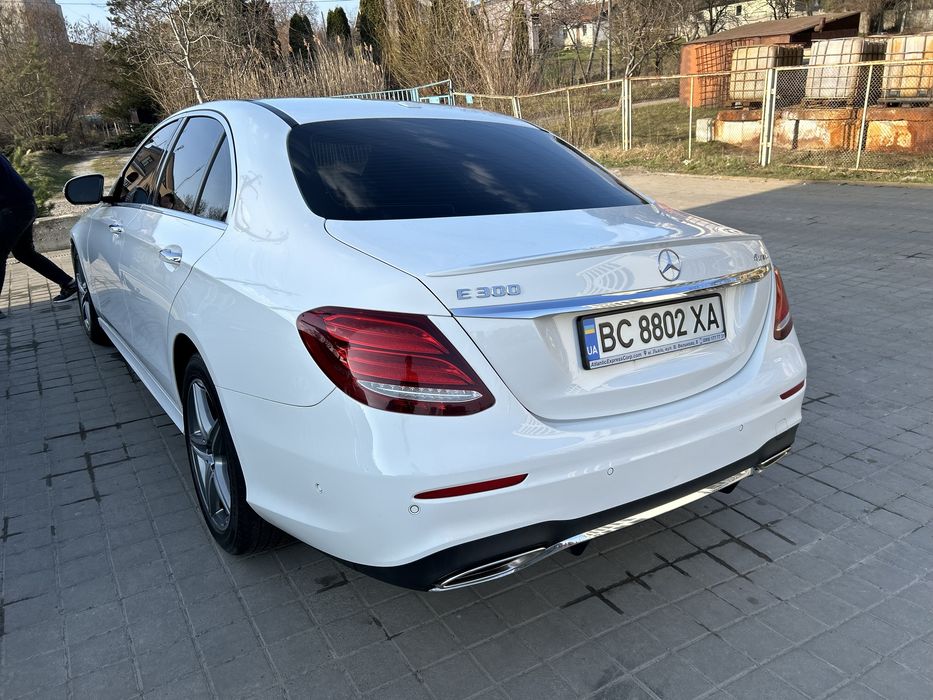 Mercedes E300 W213 4matic 2017 ідеал