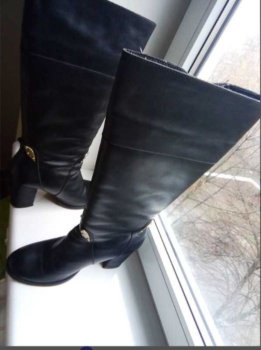 Высокие сапоги Luciano Carvari из натуральной кожи на цигейке, р. 39