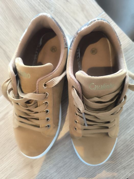 Sapatilhas Cavalinho cor Camel