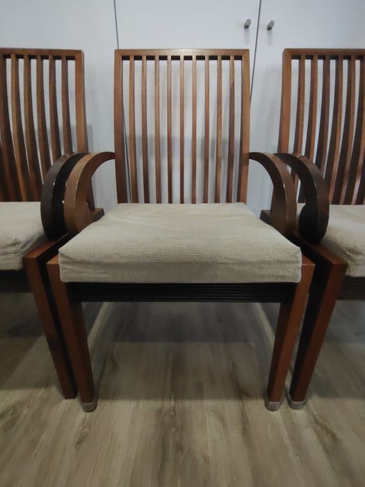 Conjunto de 4 cadeiras em cerejeira e carvalho