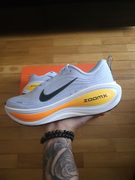 Nike vomero plus 43