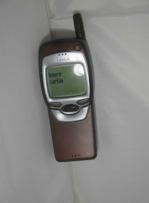 Telemóvel Nokia 7110