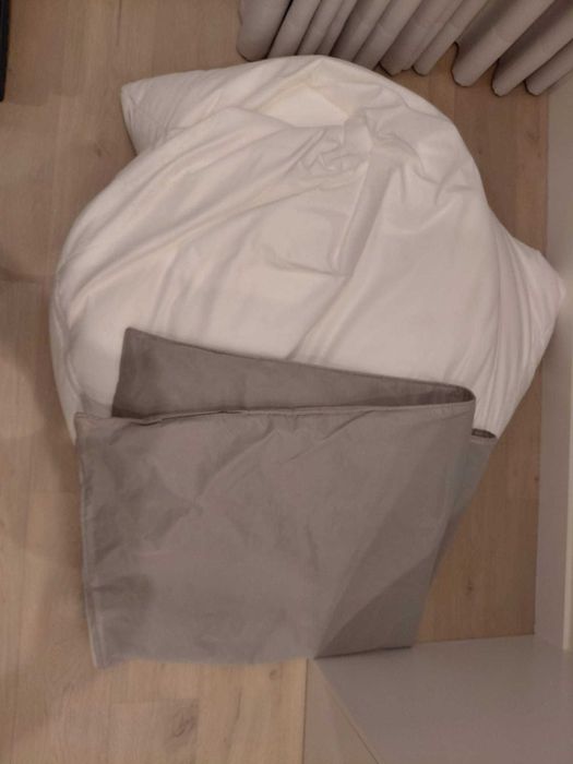 Puff 140x120 cms - Como novo - Impermeável - Para exterior ou interior