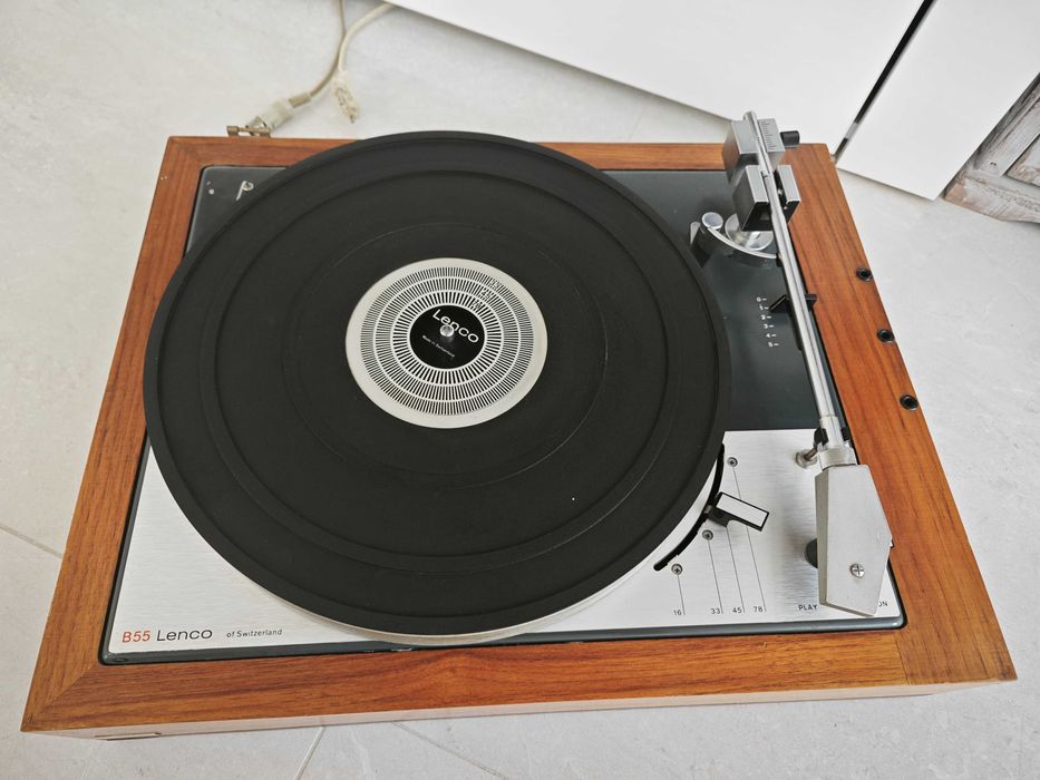 Gramofon Lenco B55 vintage z 70-tych