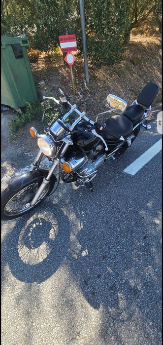 Vendo 250cc ou troco por xf 17 em boua condição  ..ou por conçertina