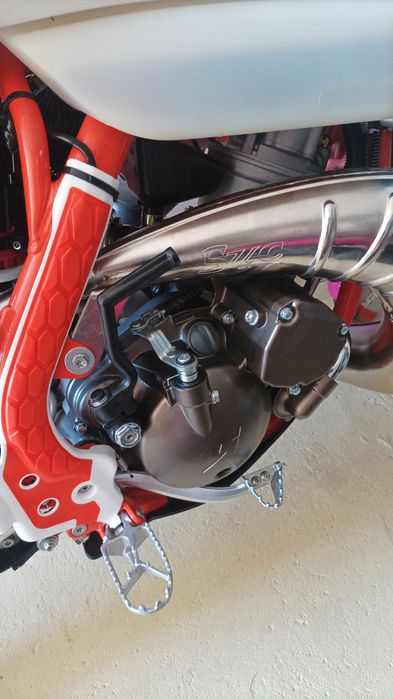 Kamax 250 EXC 2025 quase nova