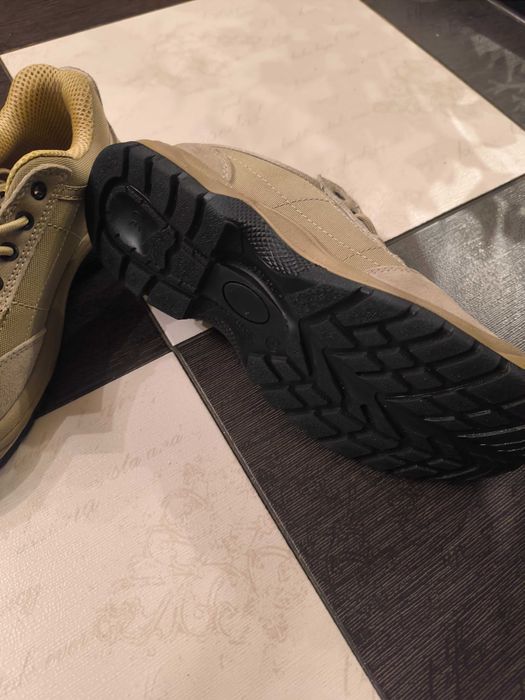 Продам чоловіче спец взуття,літне ,з захищеним носком