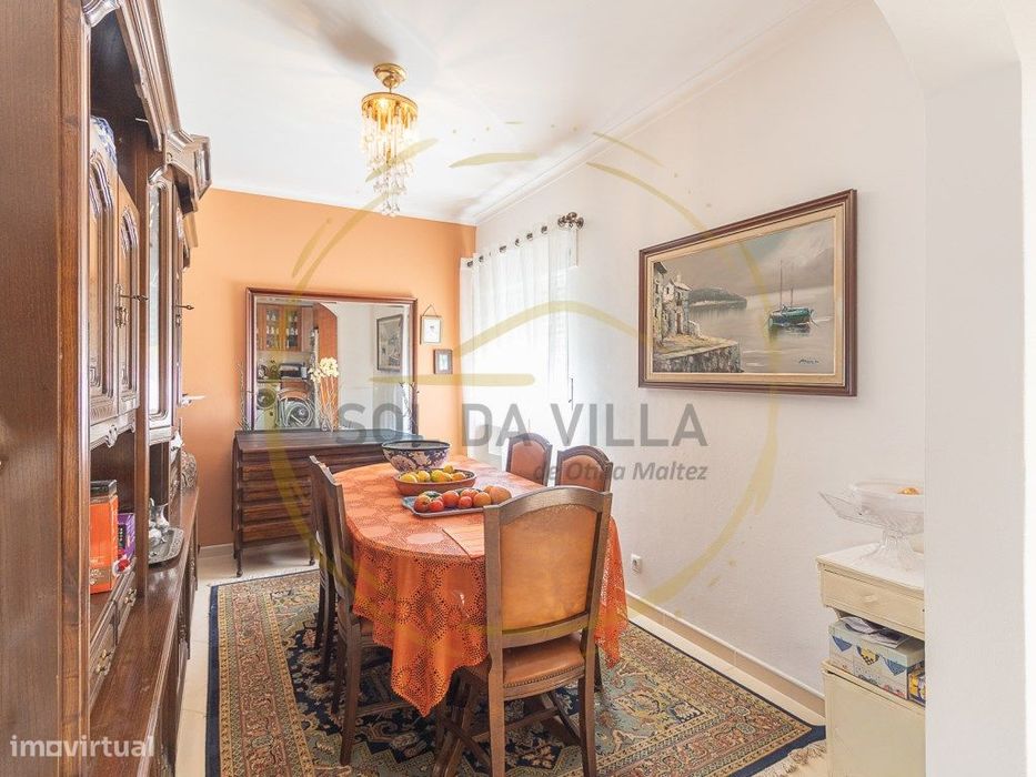 Moradia isolada T4 + T3 com garagem - Porto Salvo, Oeiras - 519.000€