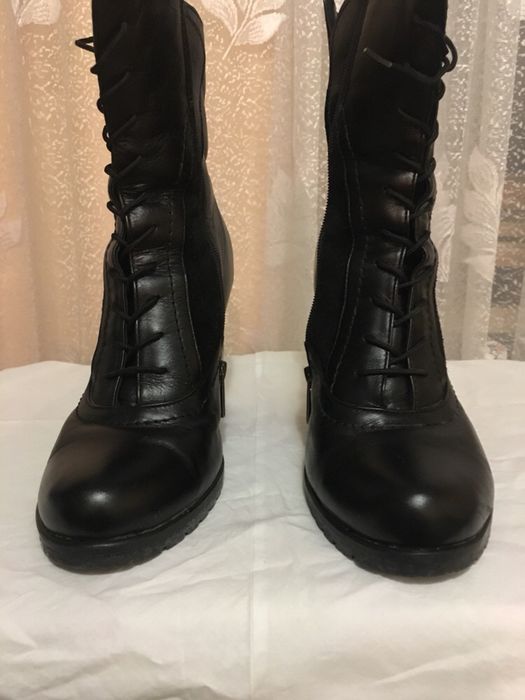 Зимние кожаные сапоги ботинки