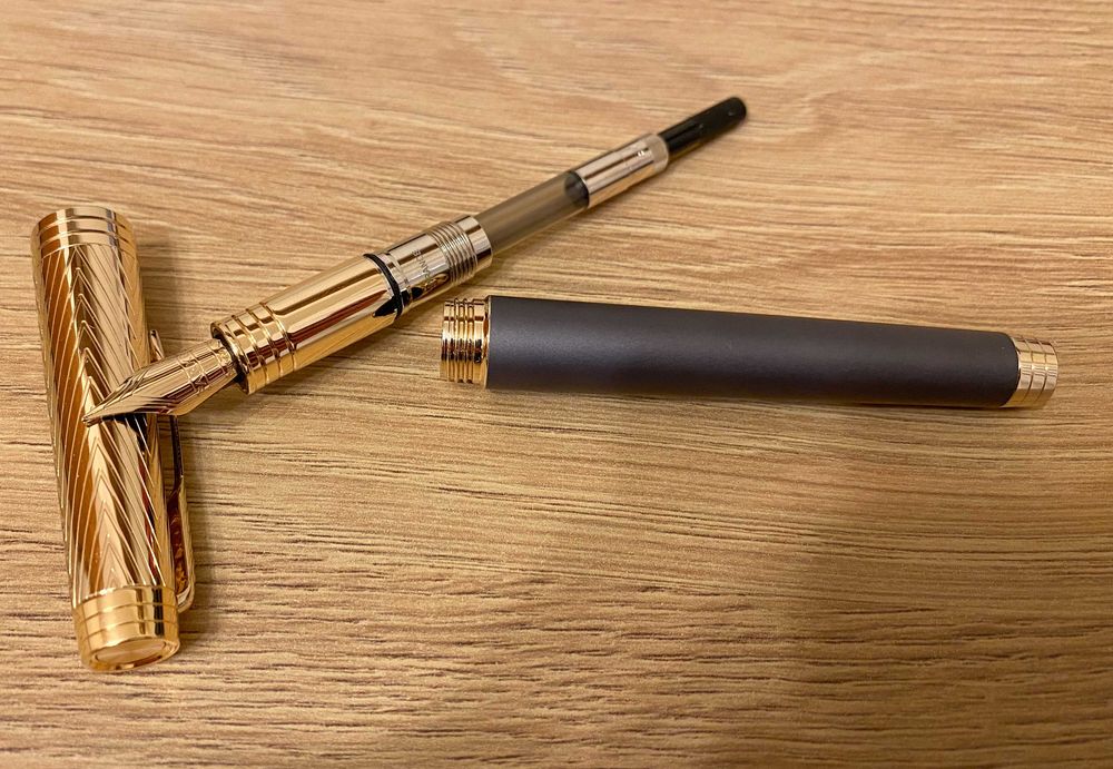 Pióro wieczne Parker Premier, Custom, Storm Grey GT, FR, ca. 2016