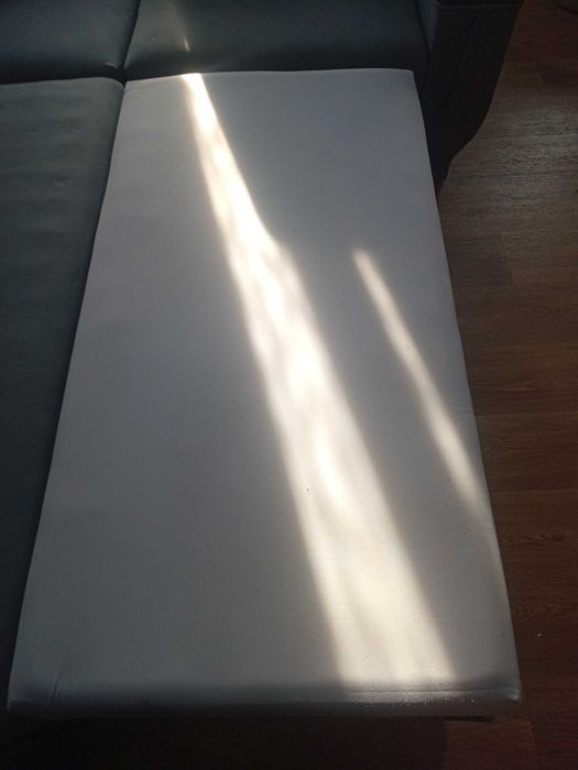 Продам гарний кутовий диван м.Кам'янське.