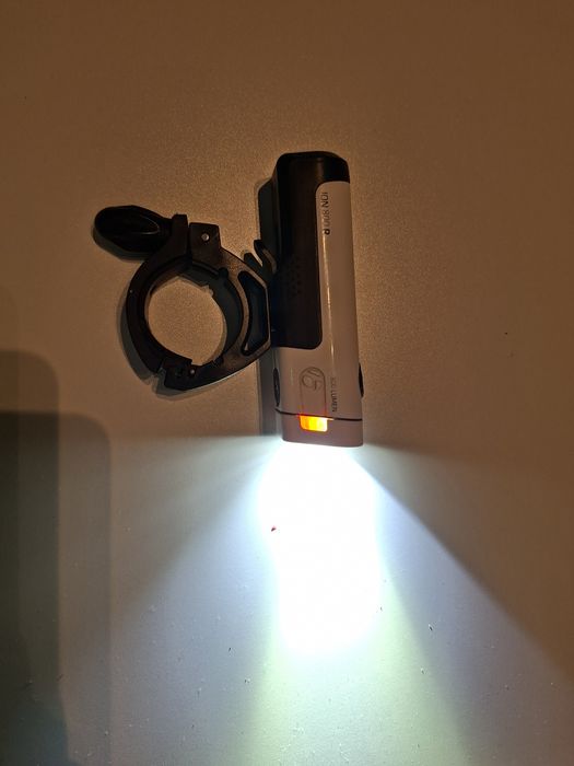 Lampki Bontrager ION 800R