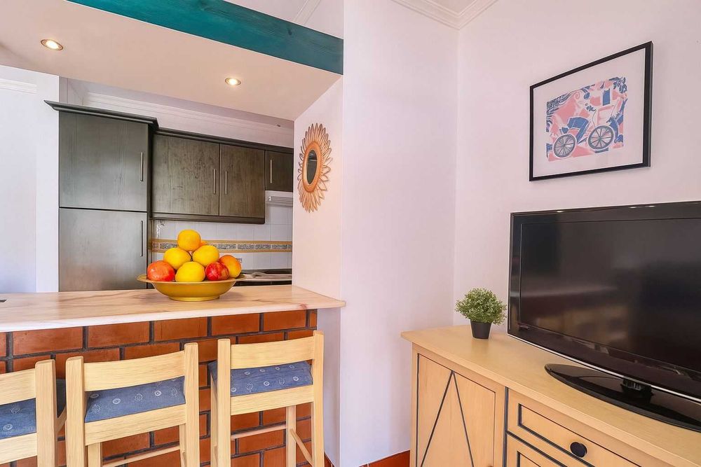 2 Apartamentos + Garagem Box no Condomínio Parque dos Reis - Monte Gordo