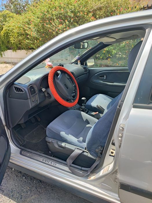 Volvo S40 16 Gasolina 2000 model