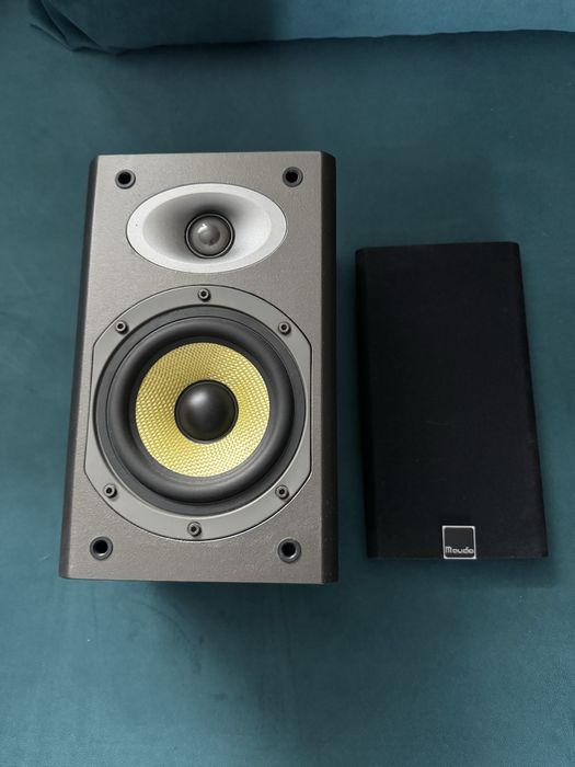 Zestaw kina domowego ONKYO  TX -SR304 E.