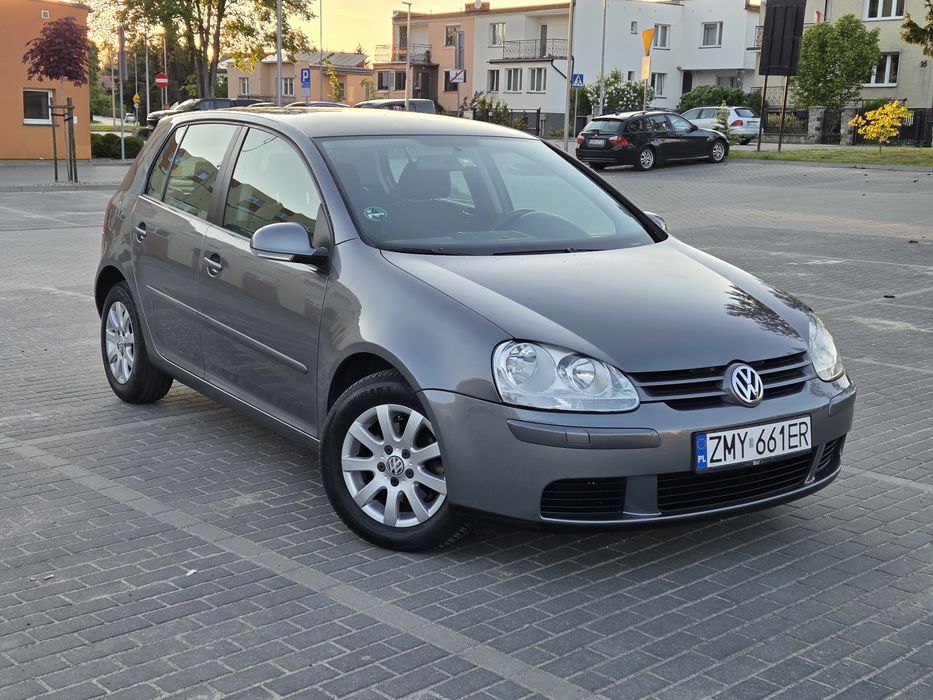 Volkswagen Golf V 5 2005r 1.4 Mpi Klima isofix  zarej. w  PL