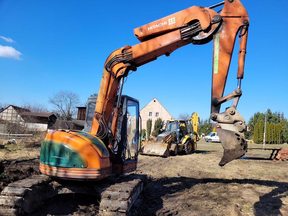 Koparka Gąsienicowa  HITACHI z gumowymi nakładkami  7,5.TON, ofset !!