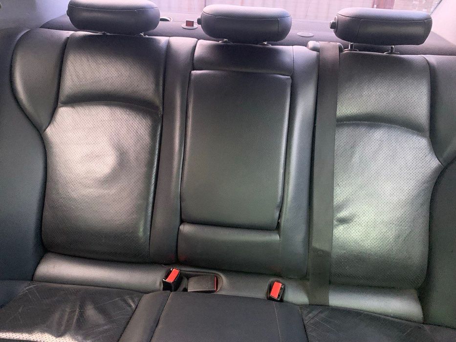 Авто Mercedes-Benz C200