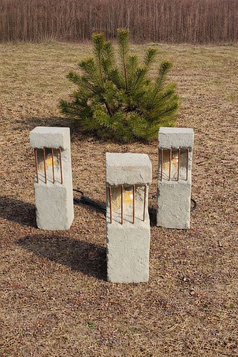 Lampa ogrodowa tarasowa  betonowa - loft