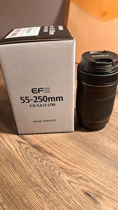Obiektyw Canon EF-S 55-250 mm