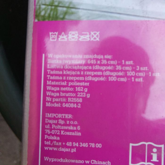 Siatka na drzwi na owady