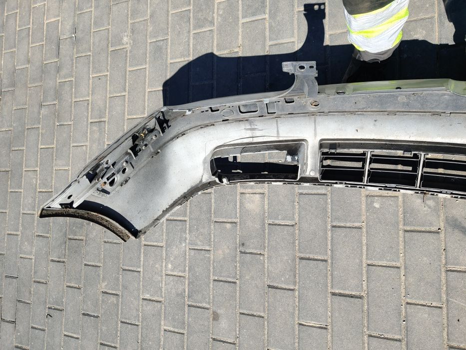 Zderzak przód przedni volkswagen golf 4 lb7z