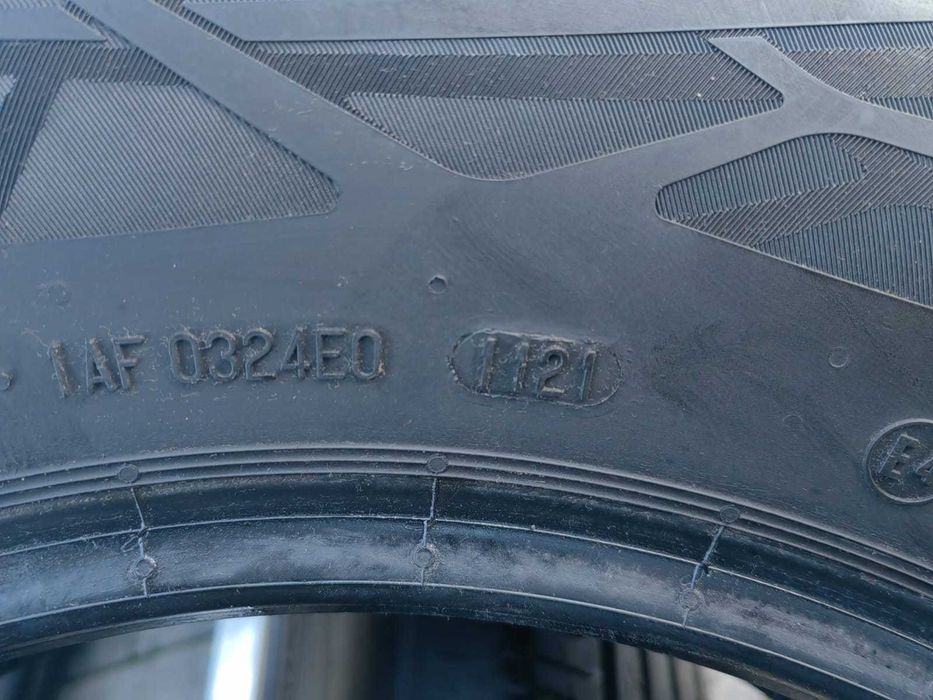 Opony letnie Continental 215/65R16