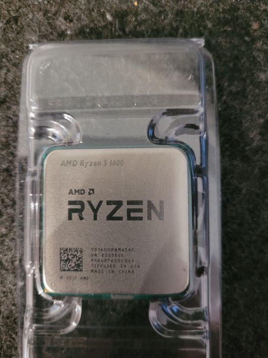 procesor AMD Ryzen 5 1600 + chłodzenie oryginalne