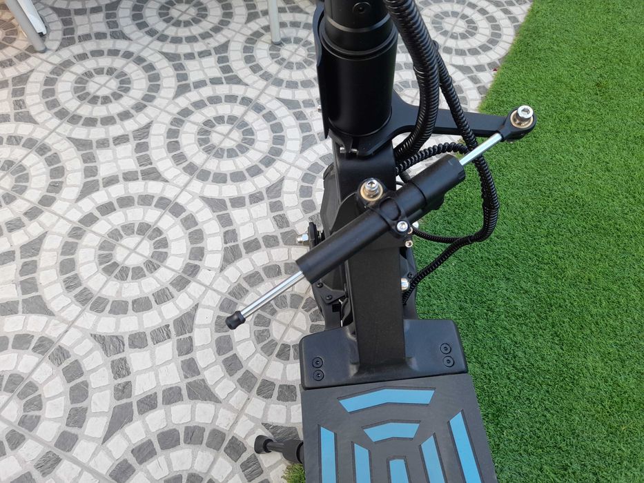 Yume Hawk trotinete