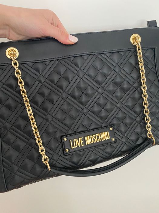 Mala Love Moschino