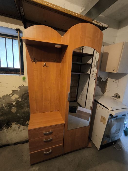 Szafa do przedpokoju