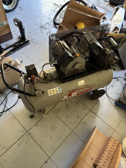 компрессор Aircast ЗБ4/С-100.LВ30А