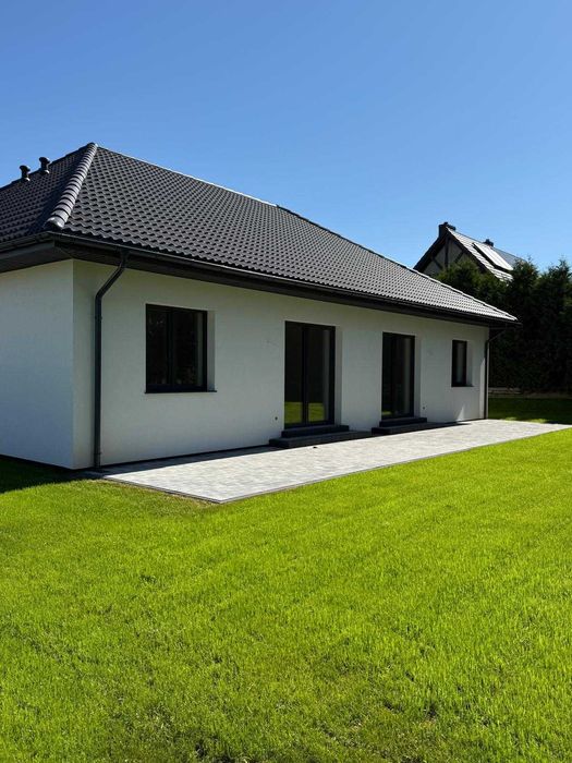 GOTOWY DOM W GŁOBINIE | 3 sypialnie | duży strych | ogród | pompa ciepła | mieszkanie Słupsk okolice