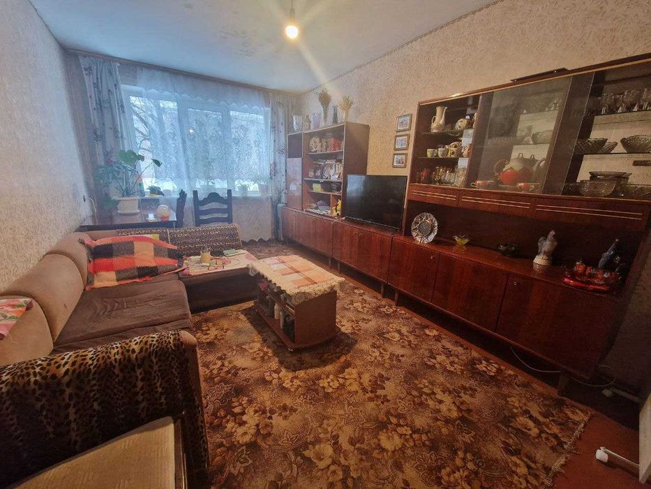 3 кімнатна квартира на вул. Льотна