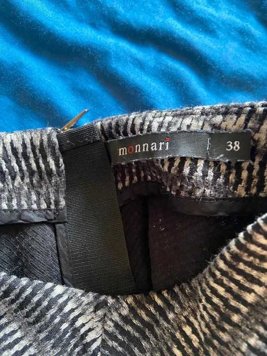 Monnari sukienka stojka golf komin trapez wzory s m 36 38