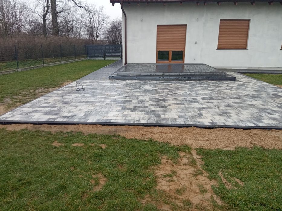 Układanie kostki brukowej brukarstwo,