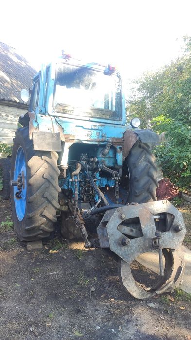 Продам трактори МТЗ-82 та МТЗ-80 з лісовими захватами (з документами)