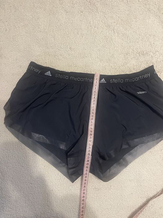 Спортивні шорти Stella McCartney.