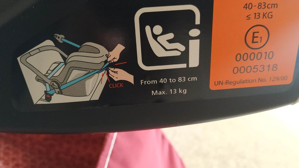 Carrinho bebé + ovo completamente novos!!