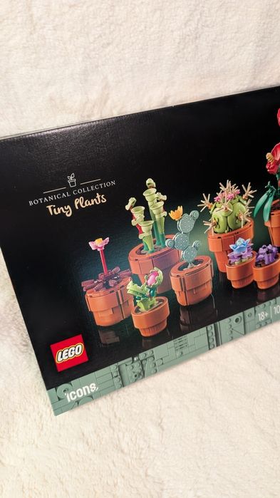 LEGO Icons Tiny Plants 10329 – Novo Selado