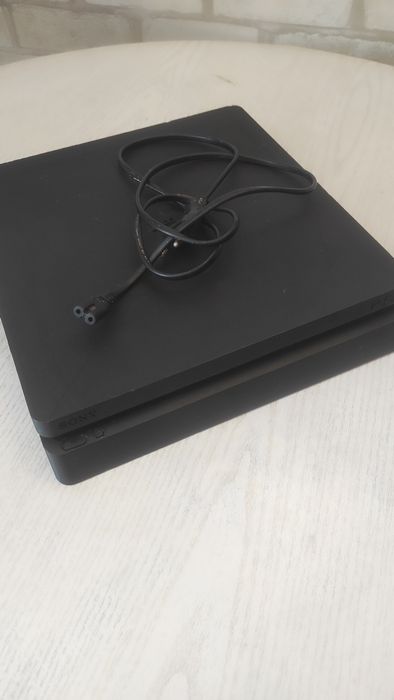Sony PlayStation 4 Slim 2tb