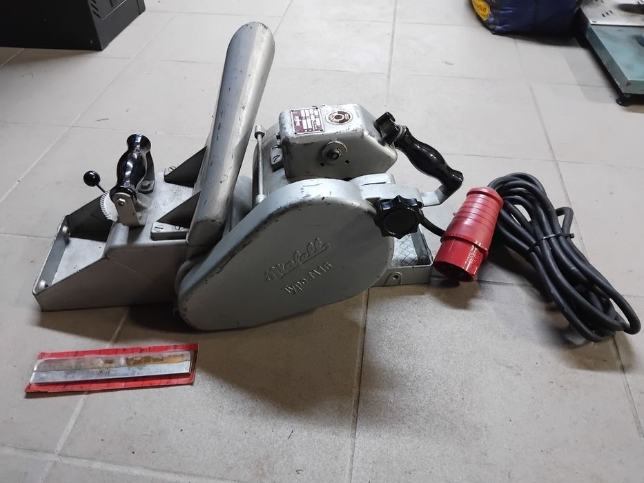 Strug ciesielski MAFEL