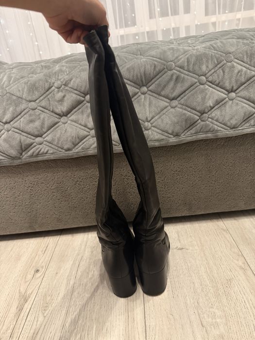 Продам шкіряні чоботи