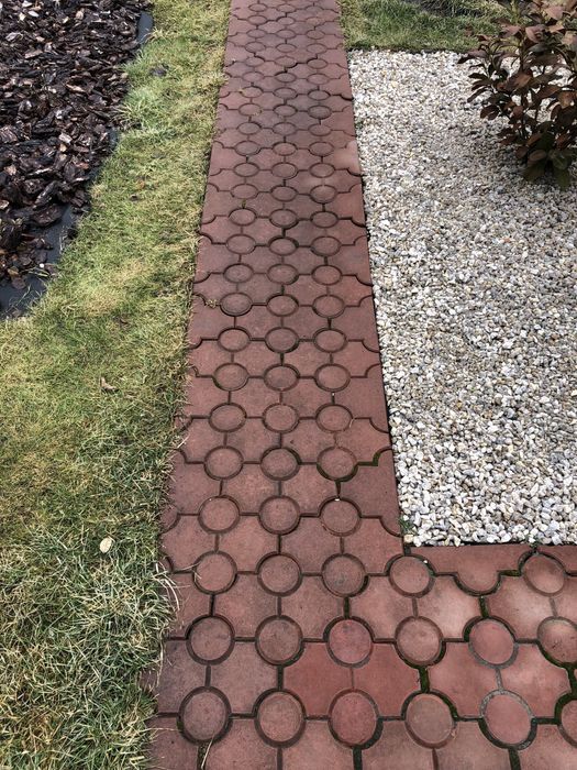 Продам тротуарну плитку Б/У